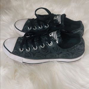 Black Rose Converse